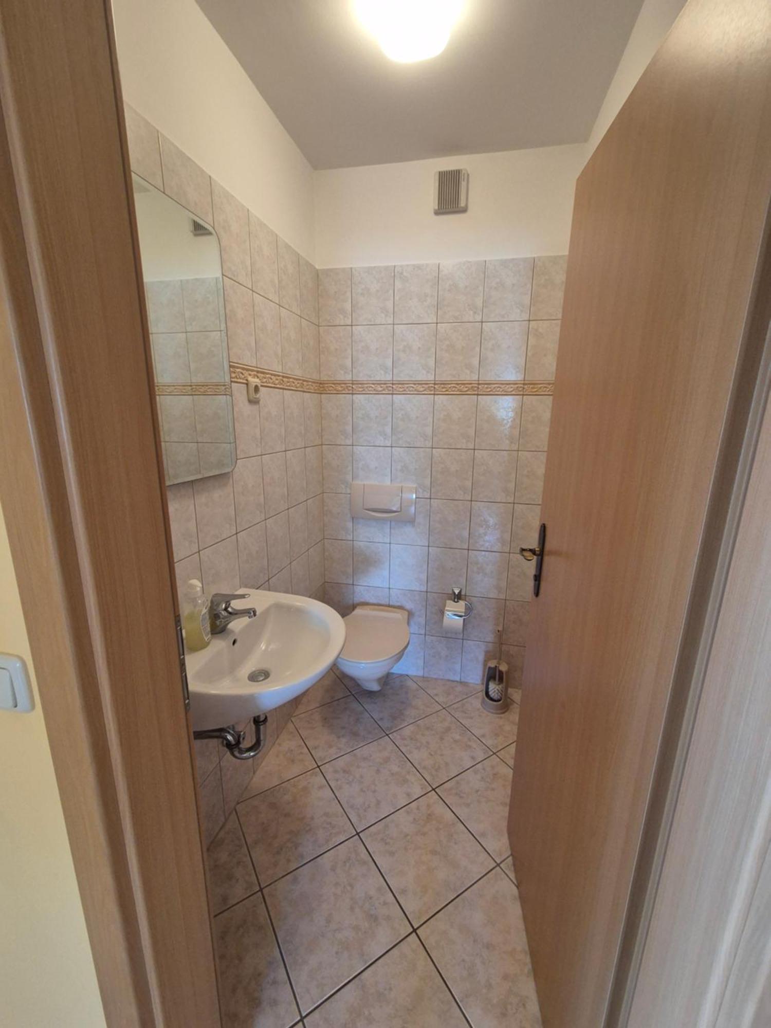 Apartments And Rooms Mamic Dugi Rat Bagian luar foto
