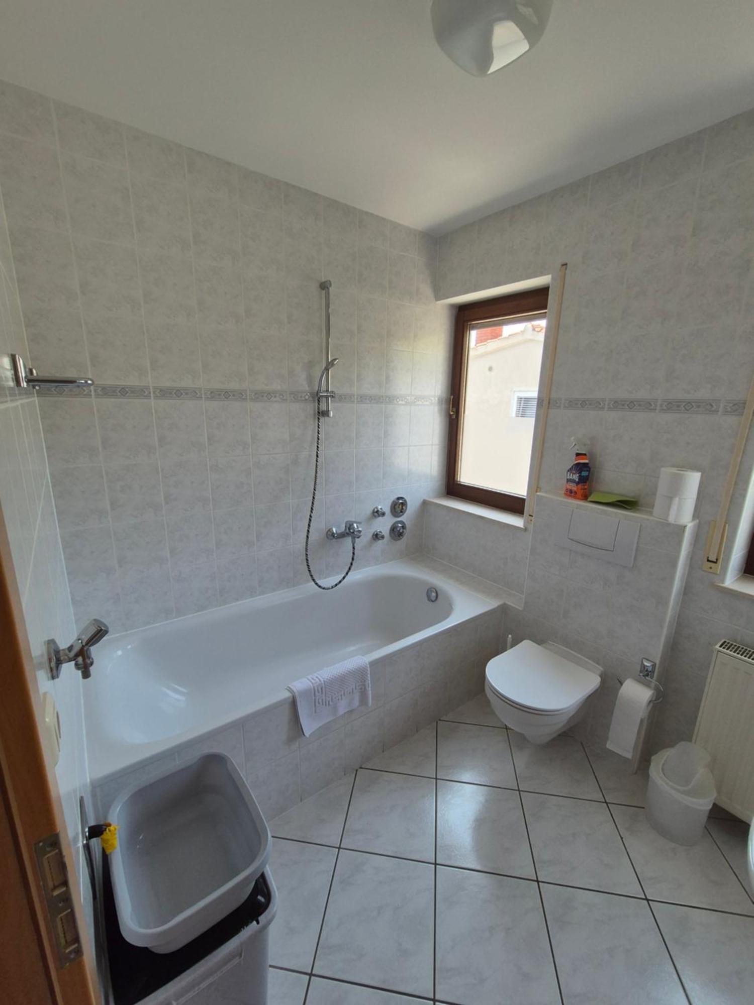 Apartments And Rooms Mamic Dugi Rat Bagian luar foto